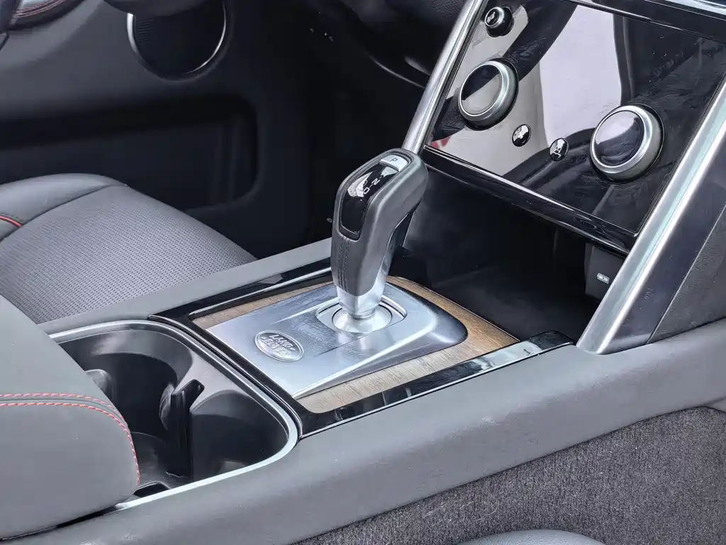 Discovery Sport 249 PS R-Dynamic Performance Tech 7-seat