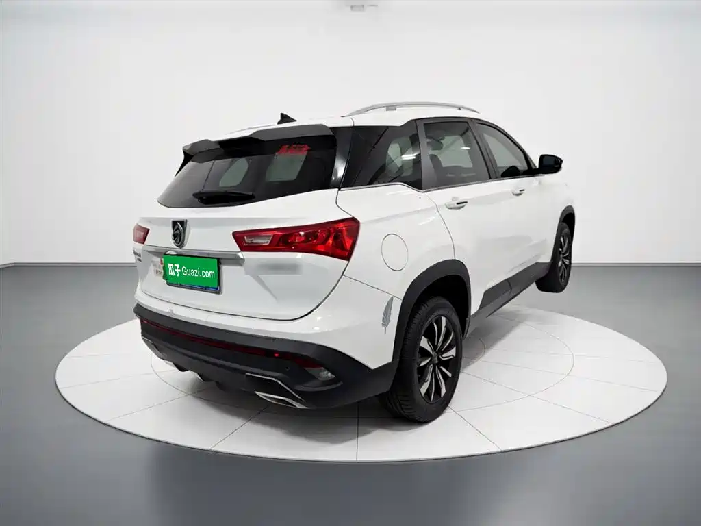 Baojun 530 宝骏530 2019款 1.5 T CVT尊贵型 国V