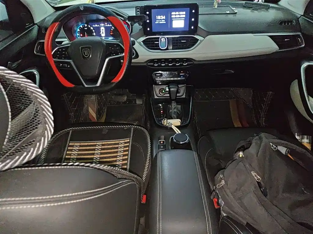 Baojun 530 宝骏530 2019款 1.5 T CVT尊贵型 国V