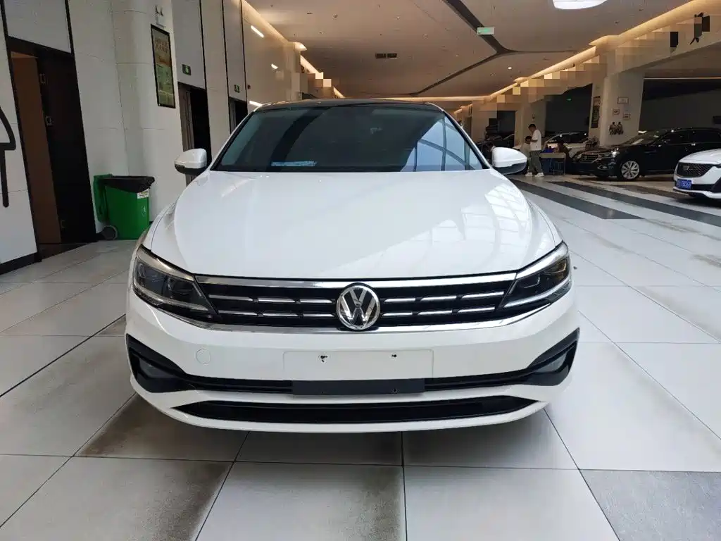 Lamando 280 TSI DSG Comfort CN-V