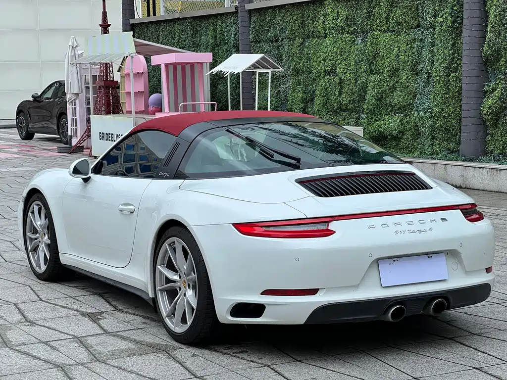 Porsche 911 Targa 4 3.0 T