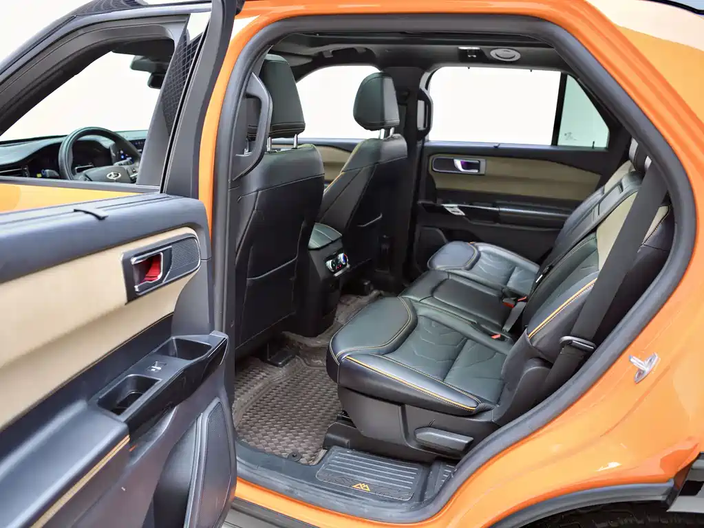 Explorer 2.3 T EcoBoost Kunlun Peak 7-seat