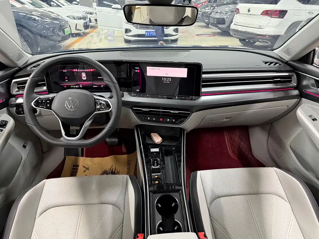 Lamando Lamando L 280 TSI DSG Spicy Cool