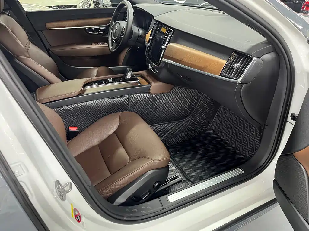 Volvo S90 B5 Smart Ease Luxury