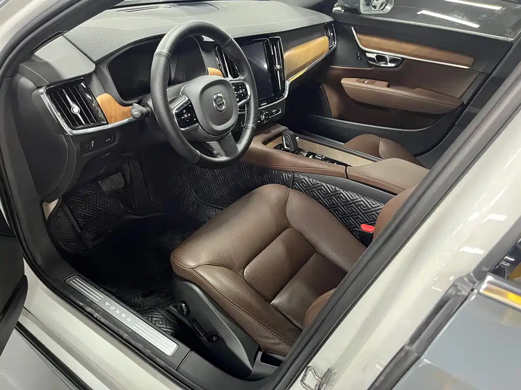 Volvo S90 B5 Smart Ease Luxury