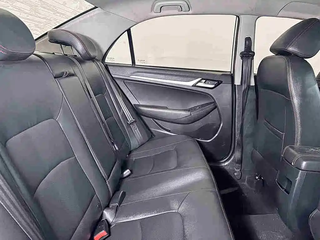 Vision 1.5 L Manual Happy