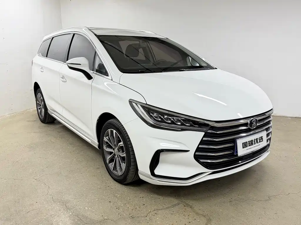 Song MAX Upgraded 1.5 T Auto Luxury 7-seat