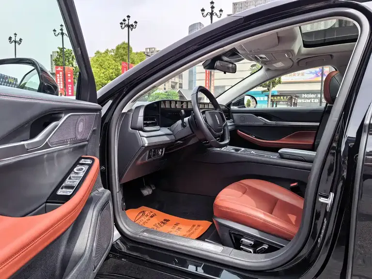 Lincoln Z 林肯Z 2025款 2.0 T 尊尚