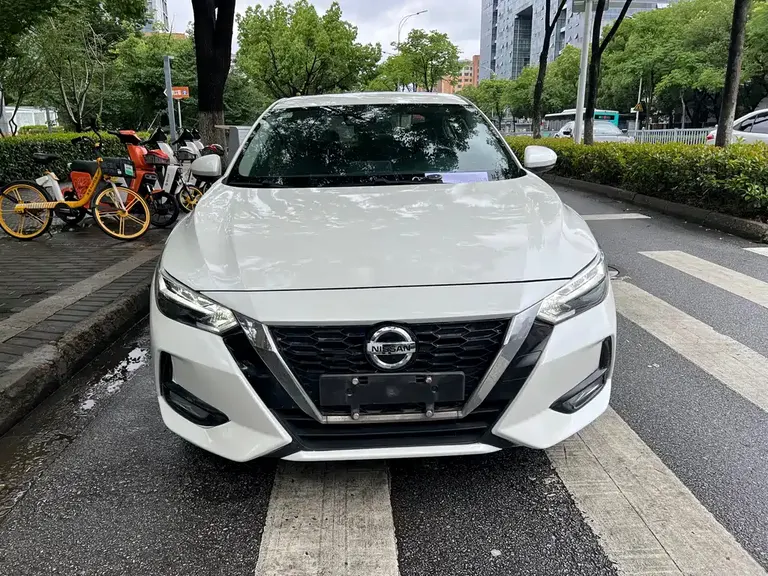Nissan Sylphy 1.6 L XL CVT Smart Enjoyment