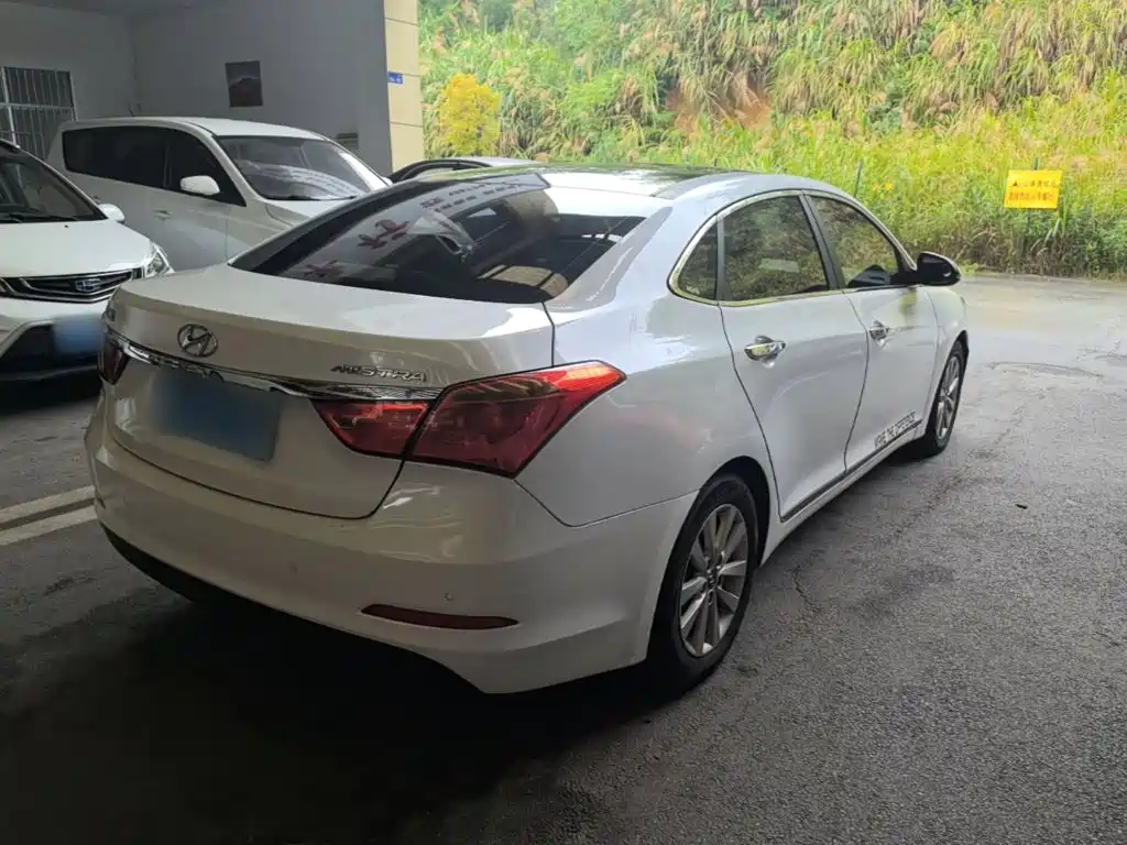 Mistra 1.8 L Auto Intelligent GLS