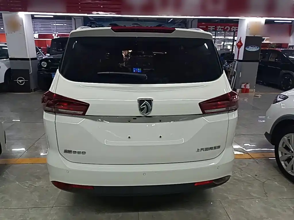 Baojun 360 1.5 L Auto Elite CN-V