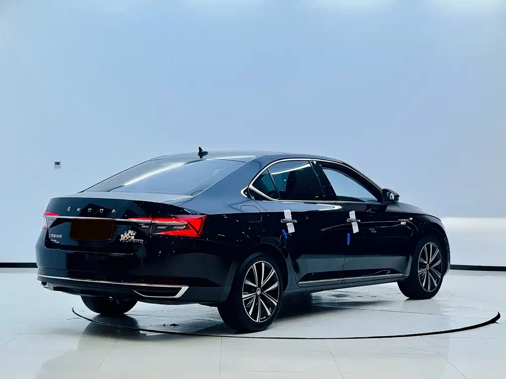 Superb TSI280 DSG Premium
