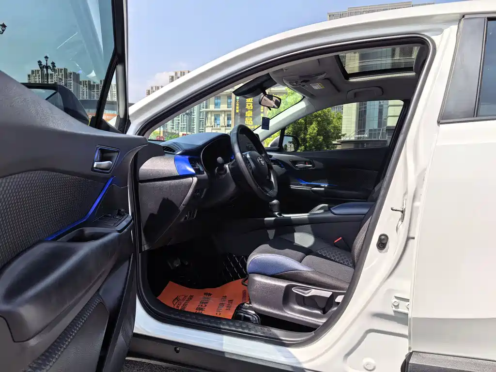 Toyota C-HR 2.0 L Comfort