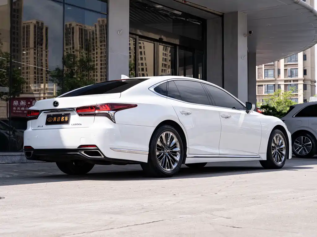 Lexus LS 350 Outstanding CN-V