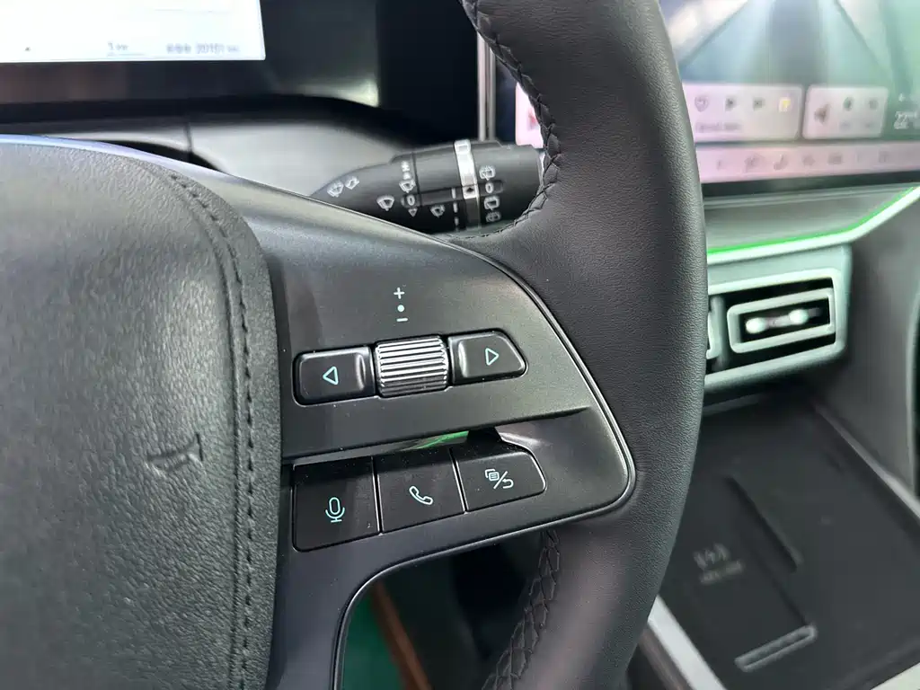 Song L DM-i 112 km Transcend