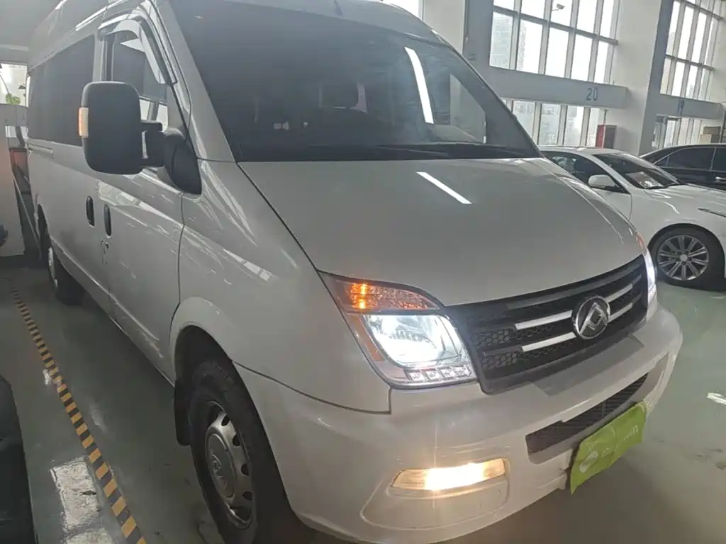 Xintu V80 2.0 T Manual Classic Aoyuntong LWB Mid Roof 6 7 8 9-seat