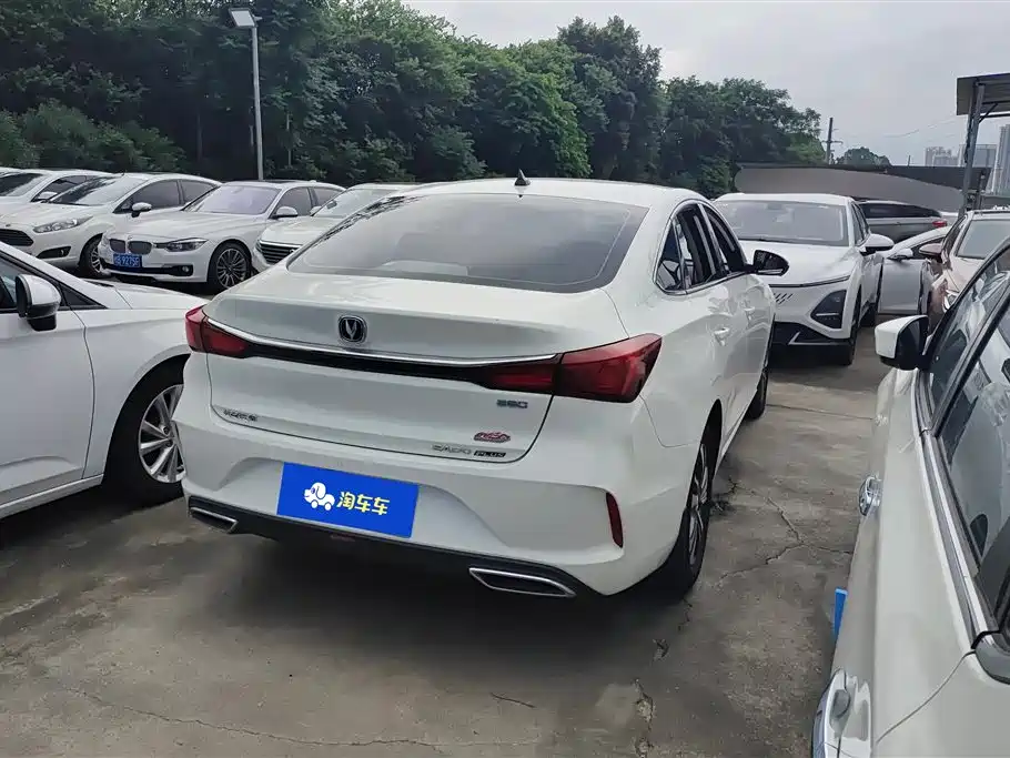 Eado PLUS Blue Whale NE 1.4 T GDI DCT Distinguished
