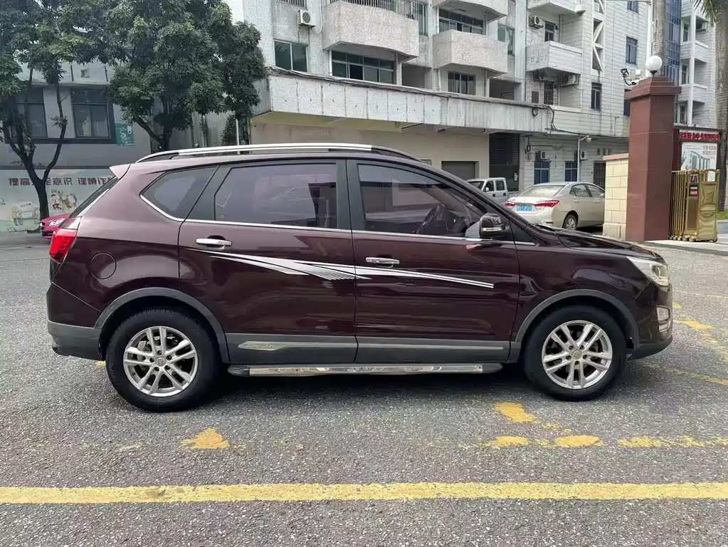 Baojun 560 1.5 T Manual Elite
