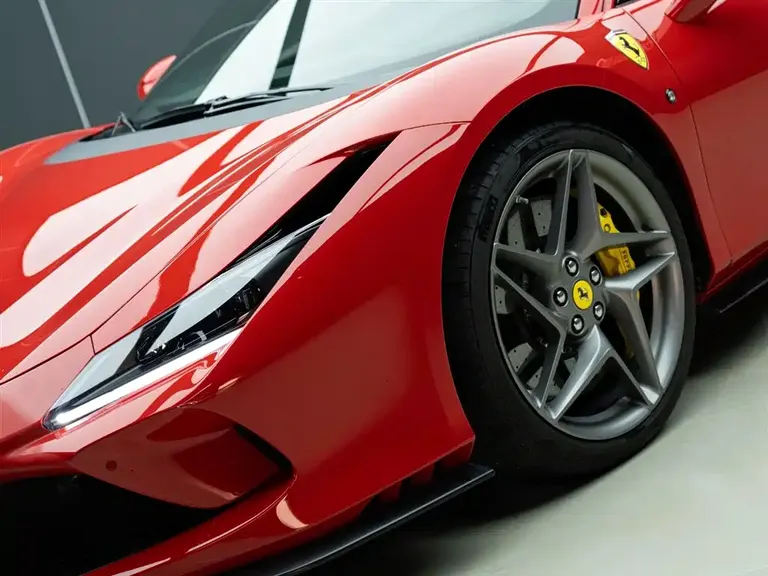Ferrari F8 Tributo 3.9 T V8
