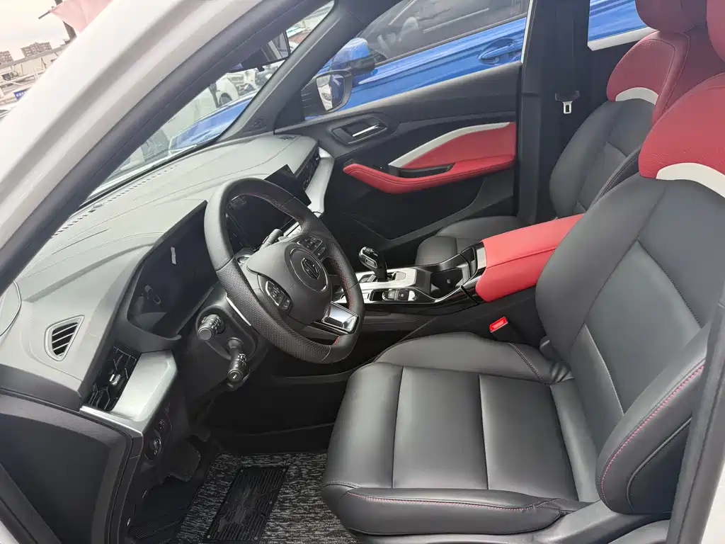 MG5 300 TGI DCT Trend Cross Grand Enjoyment