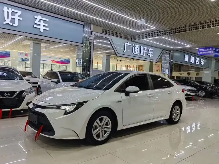 Toyota Levin Dual Engine 1.8 H E-CVT Progressive