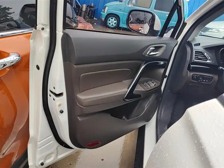 GAC Trumpchi GS4 200 T Manual Luxury