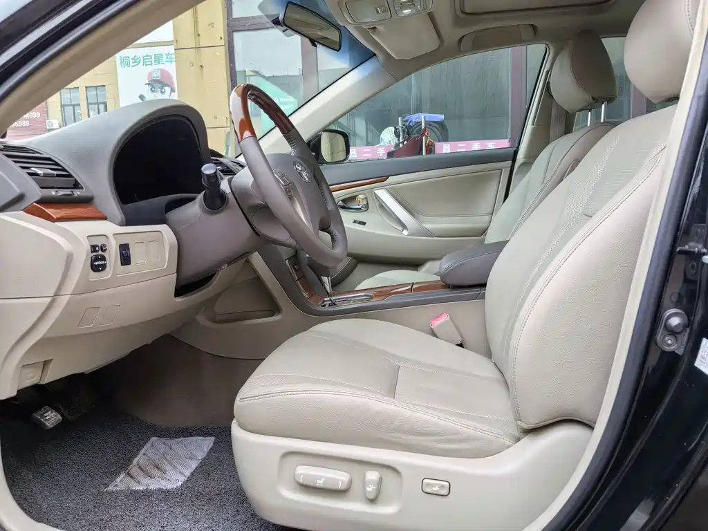 Camry 200 G Classic Luxury