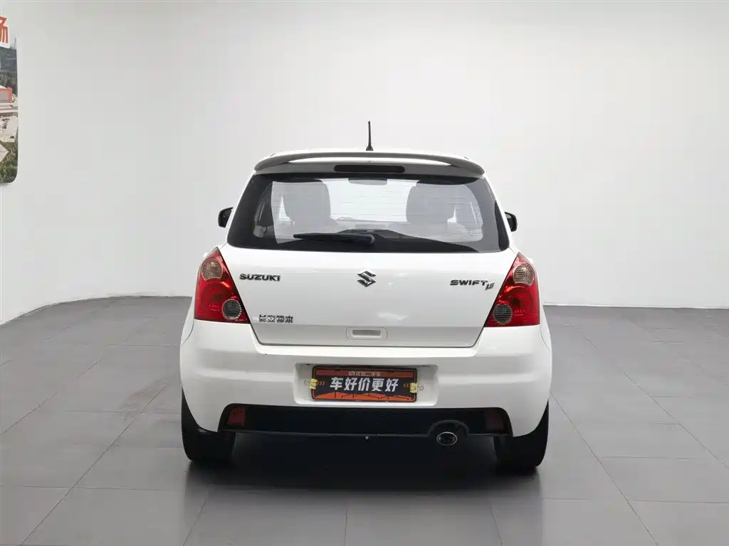 Swift 1.5 L Manual Fashion