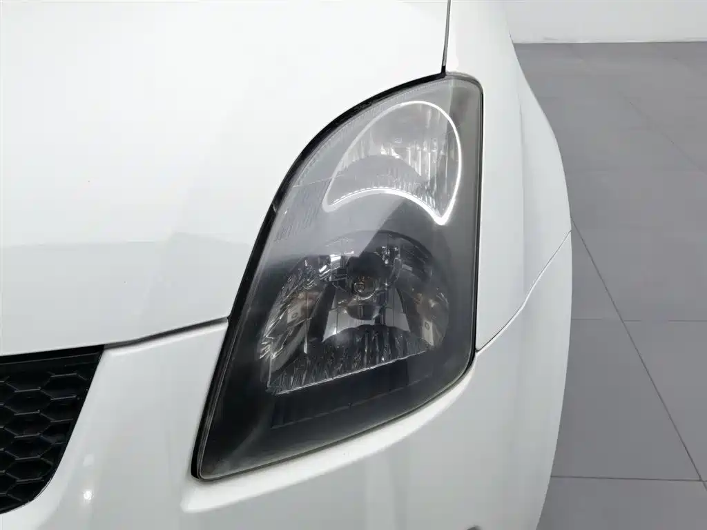 Swift 1.5 L Manual Fashion