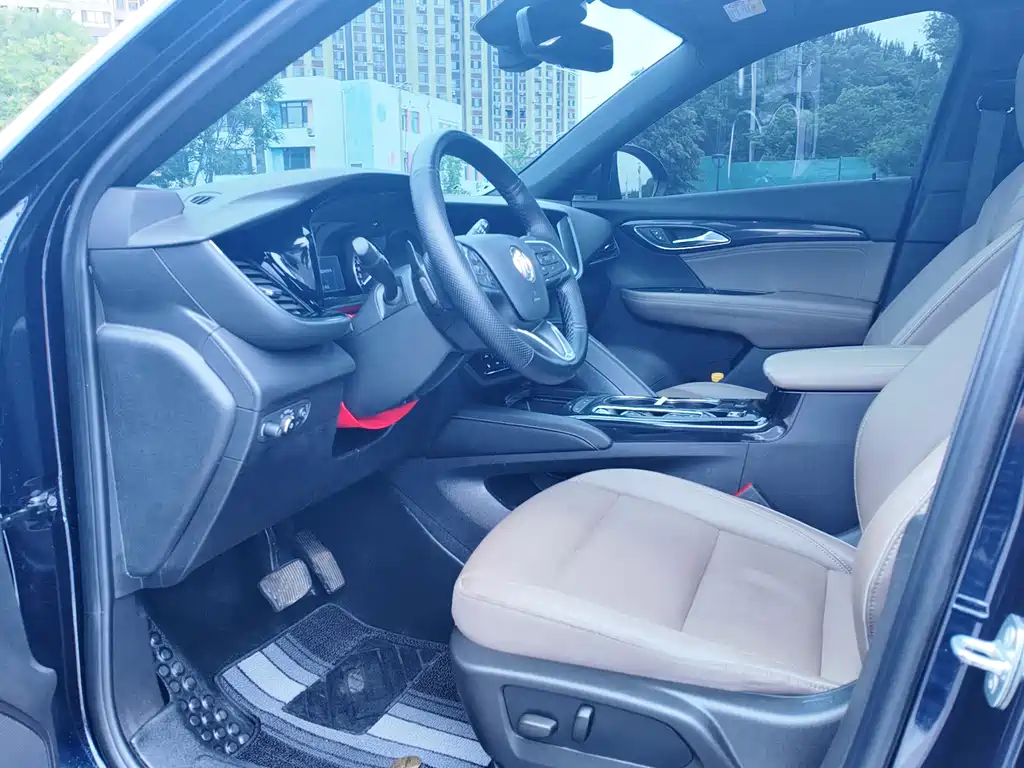 Envision Plus Envision Plus 652 T 5-seat Luxury