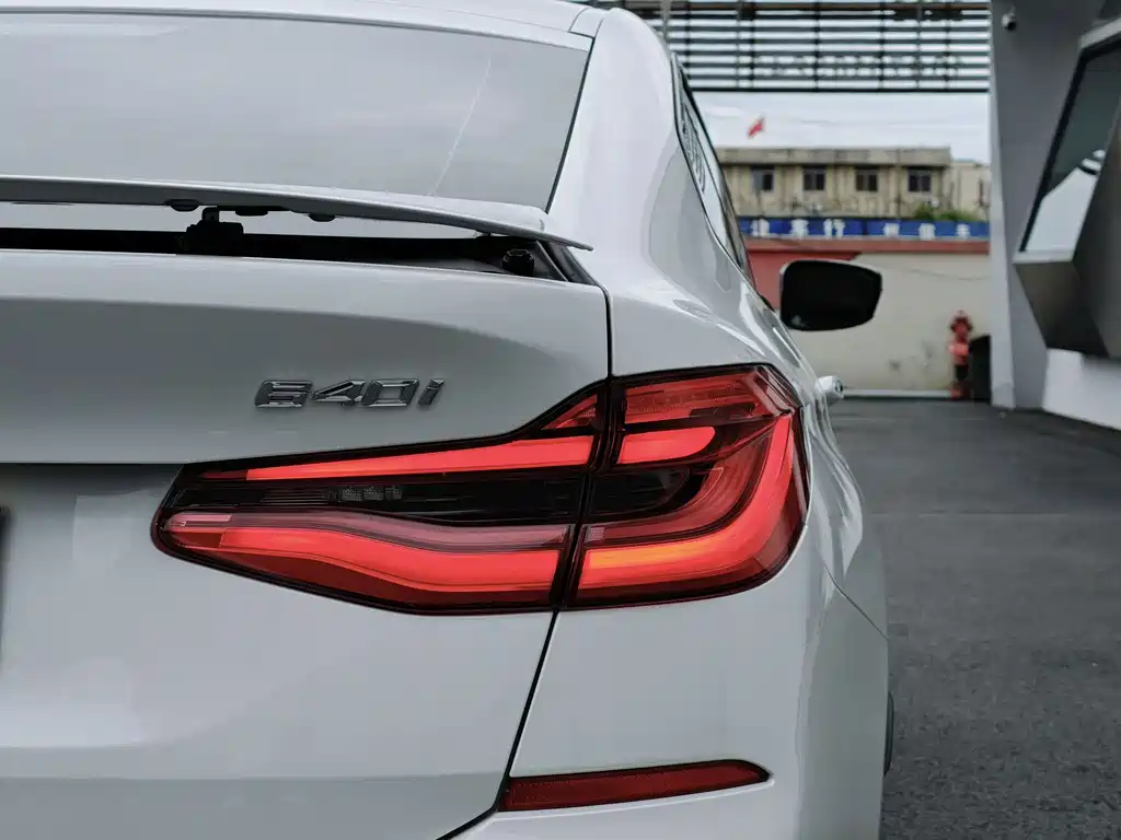 BMW 6 Series GT 640 i xDrive M Sport Package
