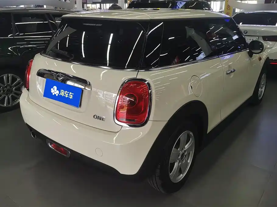 MINI 1.2 T ONE Pioneer