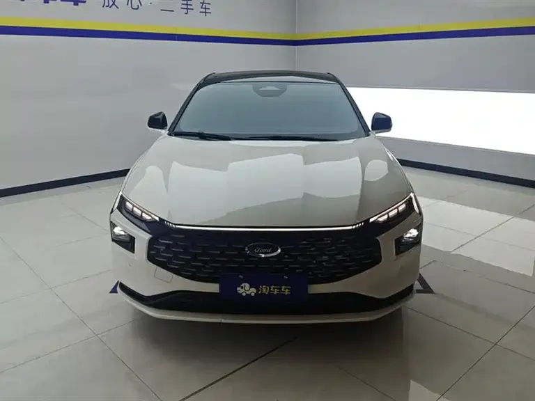 Ford Mondeo EcoBoost 245 Supreme