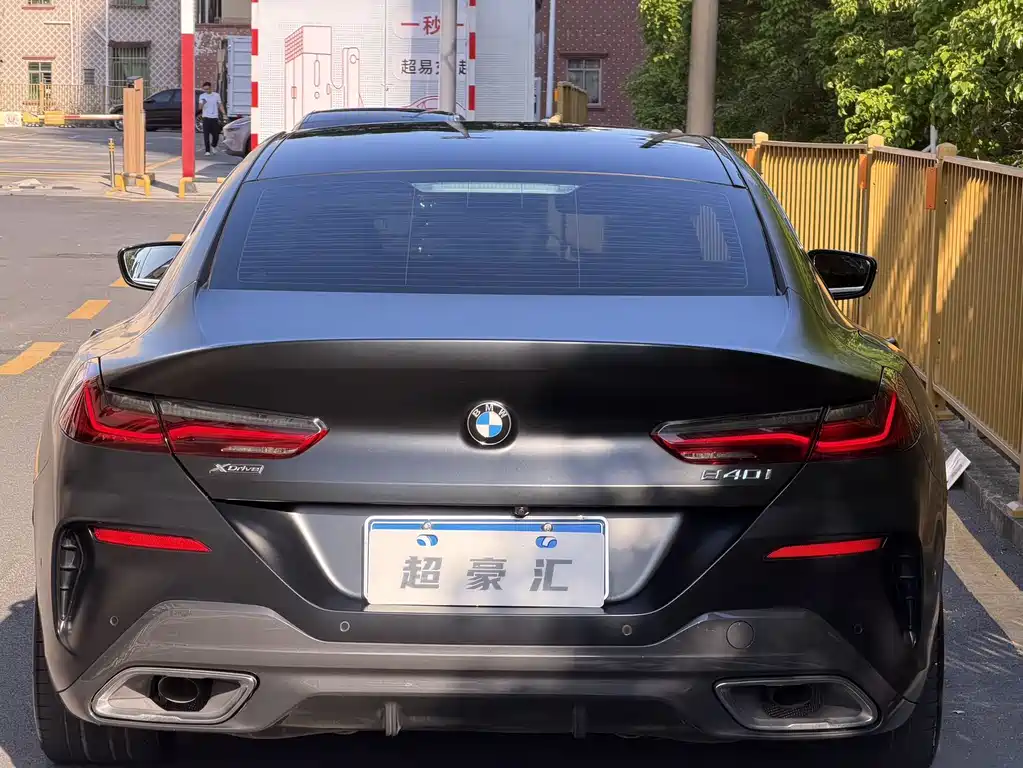 BMW 8 Series Facelift 840 i xDrive 4-door Coupe M Sport Package