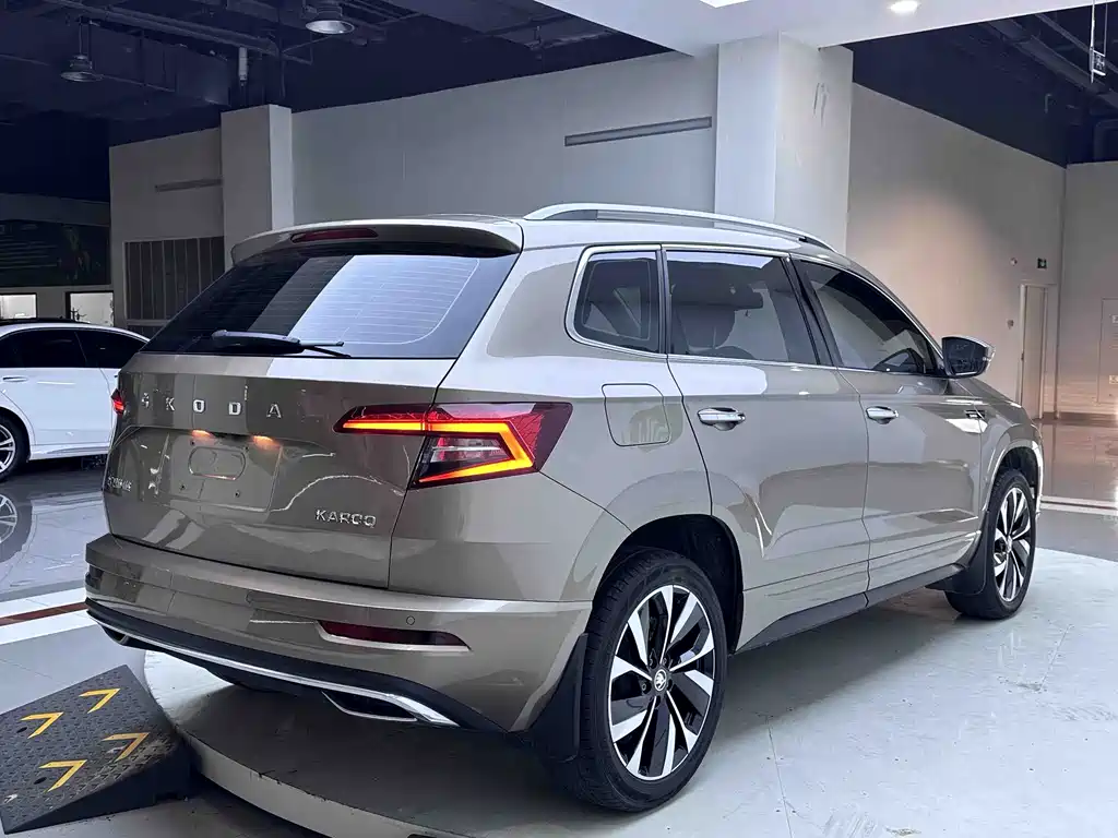 Karoq 柯珞克 2022款 TSI280 尊贵版