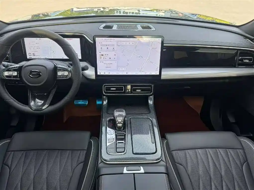 GAC Trumpchi GS8 Navigator Series 2.0 TGDI 2 WD Luxury Connected 7-seat
