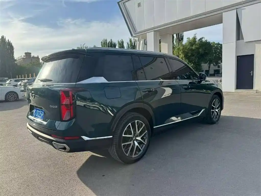 GAC Trumpchi GS8 Navigator Series 2.0 TGDI 2 WD Luxury Connected 7-seat