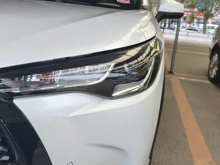 Corolla Cross Dual Engine 2.0 L Pioneer