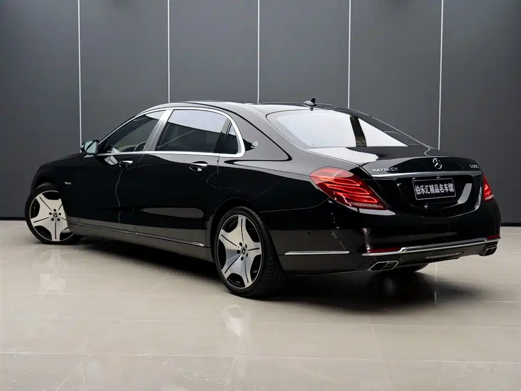 Maybach S-Class S 500 4 MATIC