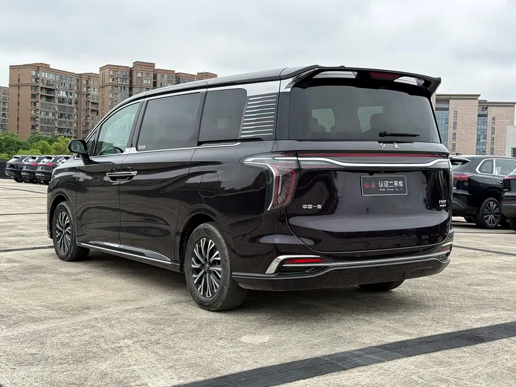 Hongqi HQ9 2.0 T Luxury