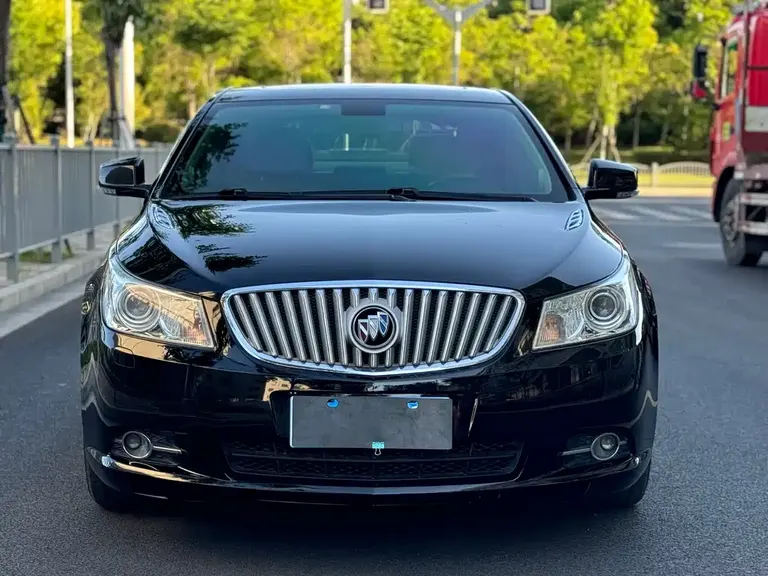 Buick LaCrosse 2.4 L Luxury