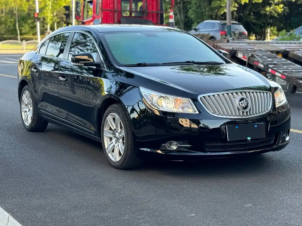 LaCrosse 2.4 L Luxury
