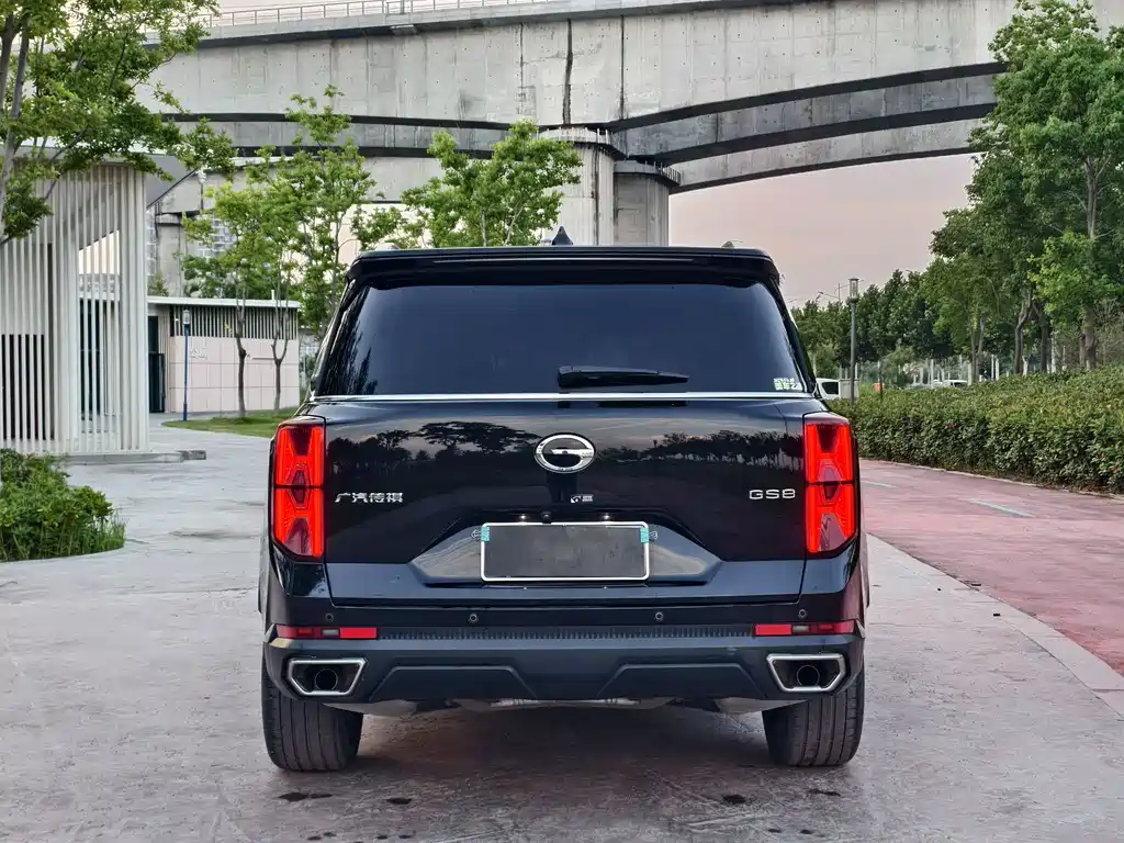 GAC Trumpchi GS8 Navigator Series 2.0 TGDI 2 WD Luxury Connected 7-seat