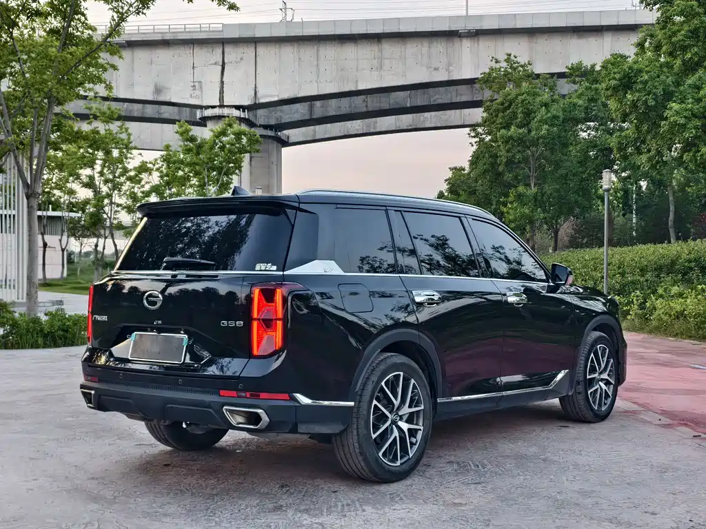 GAC Trumpchi GS8 Navigator Series 2.0 TGDI 2 WD Luxury Connected 7-seat
