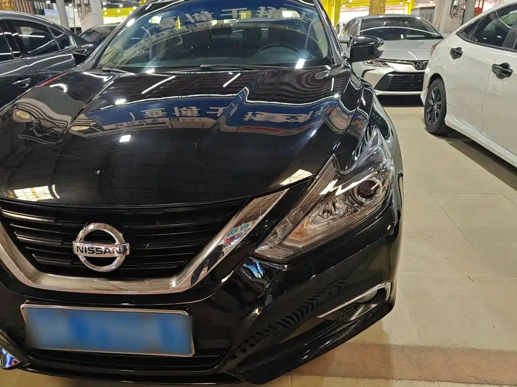 Teana 2.0 L XL Comfort