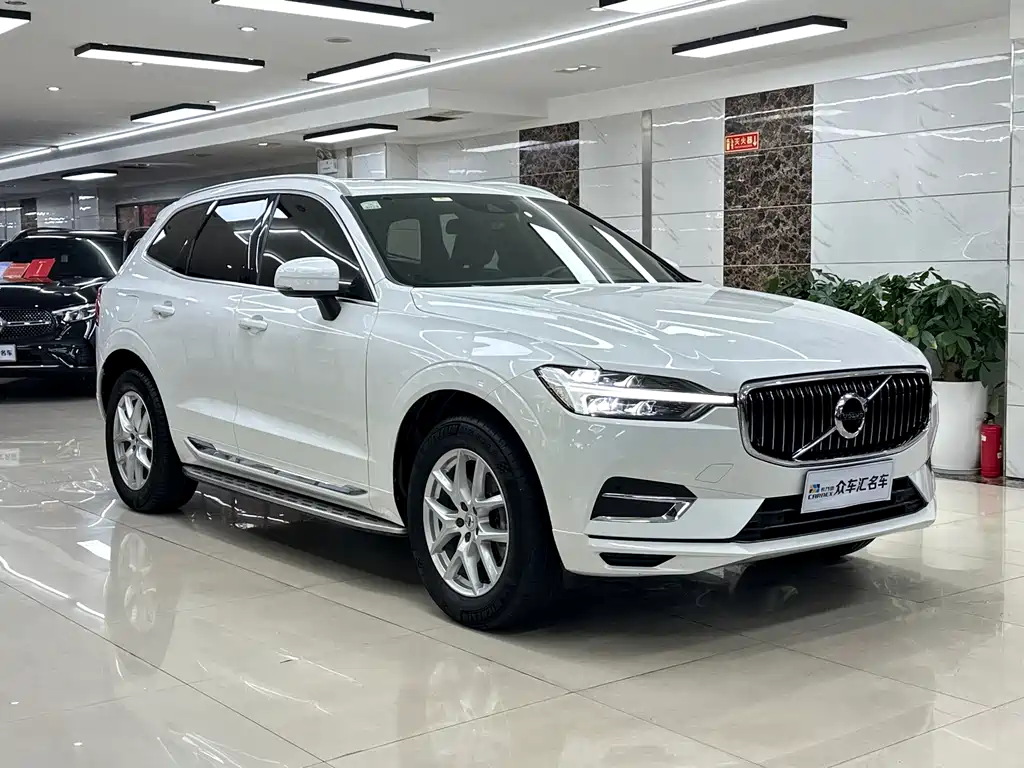 Volvo XC60 T5 4 WD Smart Ease Luxury