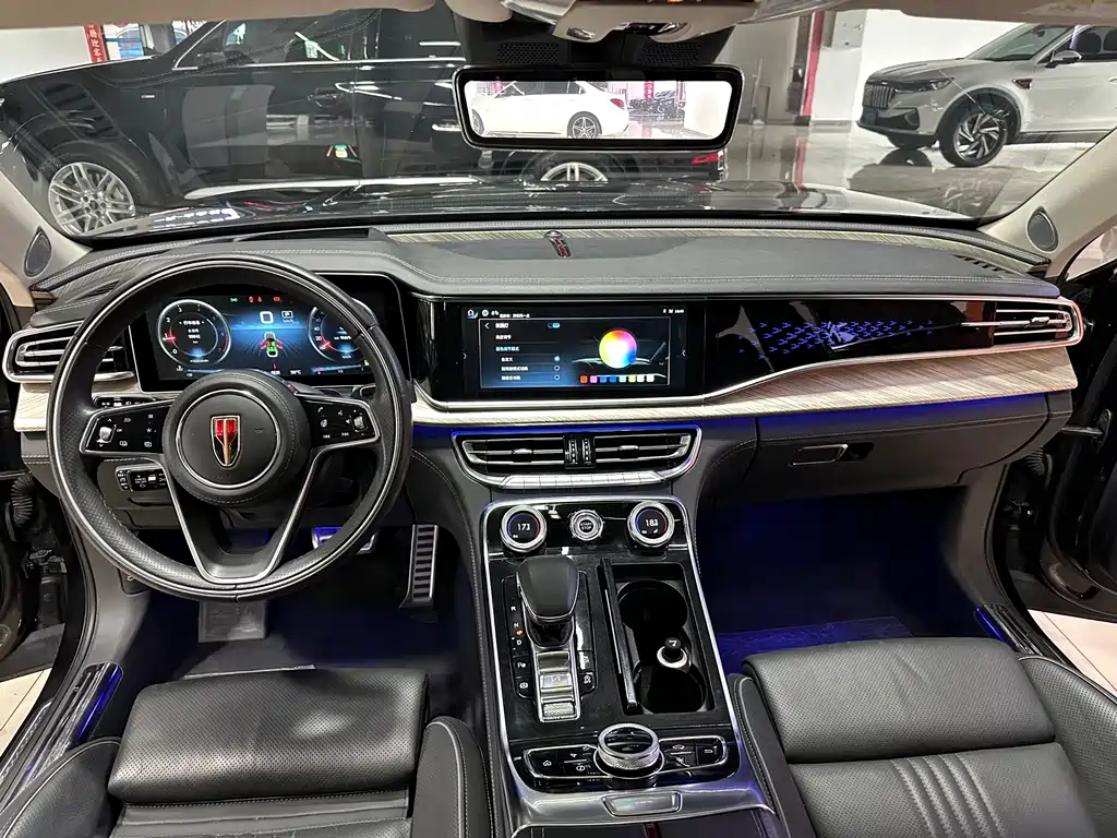 Hongqi H9 2.0 T Connected Flagship