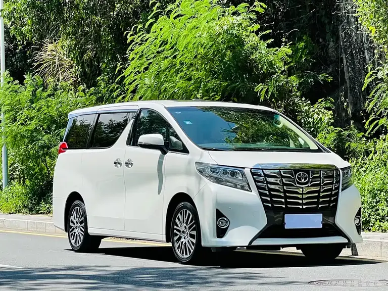 Toyota Alphard 3.5 L Distinguished