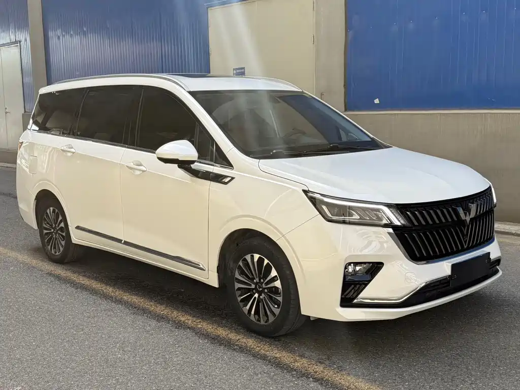 Wuling Jiachen 1.5 T CVT Premium Flagship