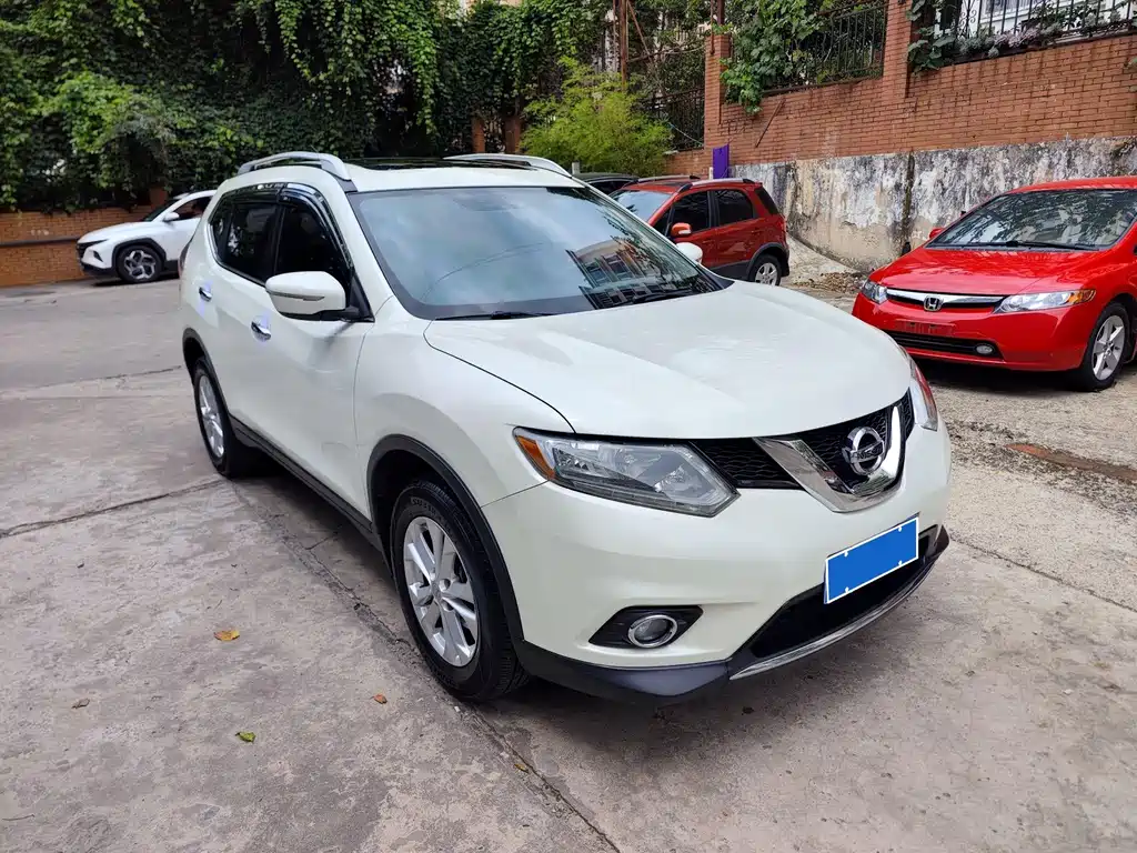 X-Trail 奇骏 2014款 2.0 L CVT智驱版 4 WD